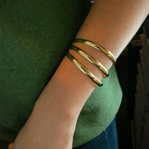 18K Gold Bracelet, 18K Gold Cuff Bracelet, Personalized 18k Gold Cuff, 18K Solid Gold Cuff, 18k Yellow Gold Cuff, Womens 18K Gold Bracelet image 3