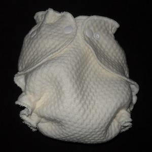 3D Zorb Fitted diaper with snaps image 2
