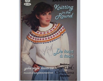 vintage Sweaters Femmes Patrons livret Tricoter dans le ROUND Patons Beehive 446 Knit Sweater Cardigan Pullover Jumper Fair Isle Yoke Style