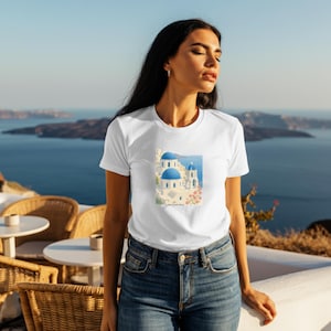 Santorini Greece Shirt, Minimalist Unisex Travel Tee, Greek Island Vacation T-Shirt, Aegean Summer Wanderlust Gift, Travel Gift