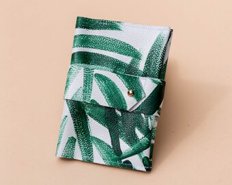 Leather Passport Cover - Palm