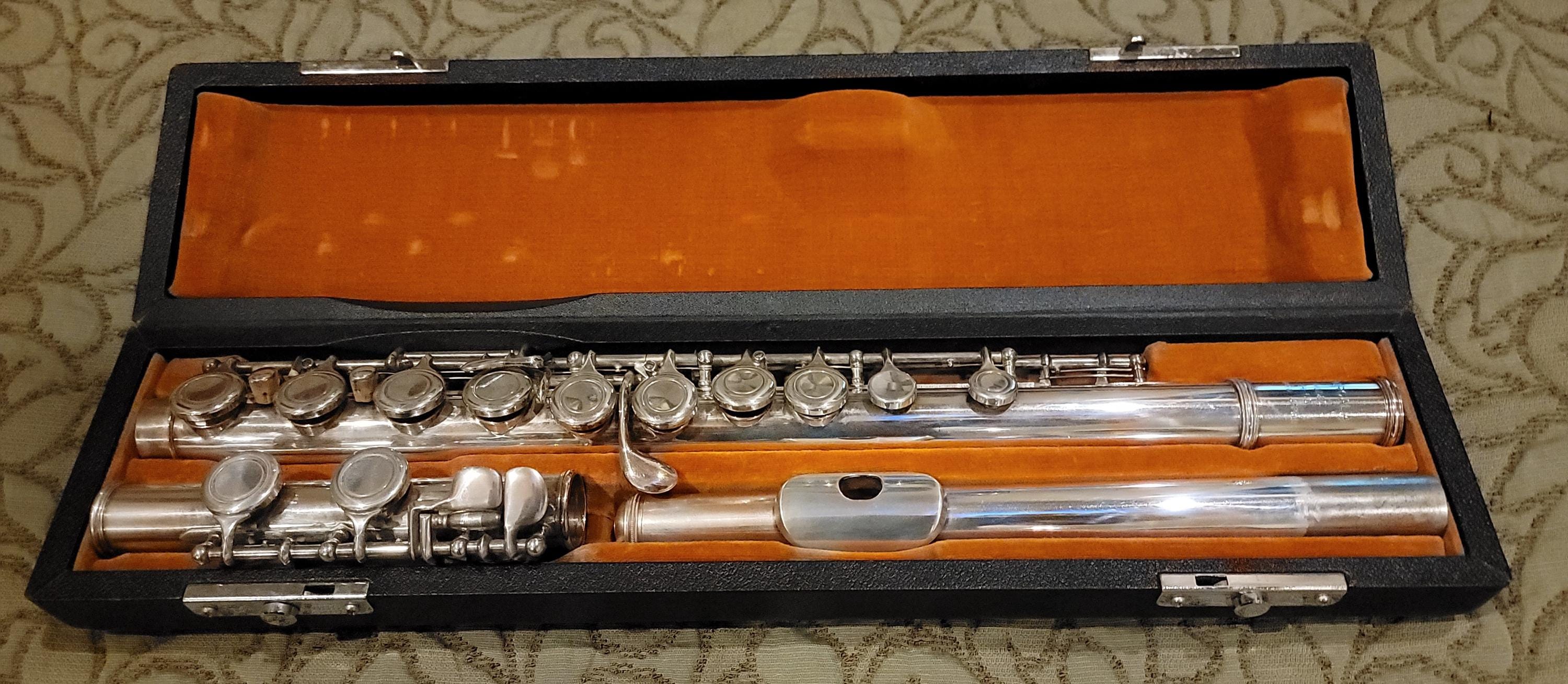 Artley フルート NOGALES ARIZ 18-0・アメリカ製・送料込！ Artley 18-0 Silver Plated Flute - Made in the USA w/ case