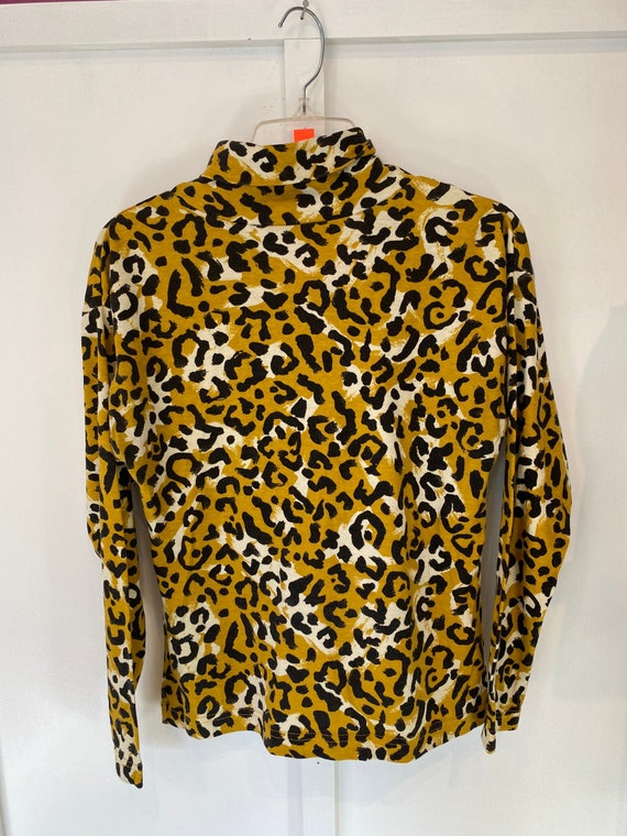 1980’s yellow and black leopard print turtleneck