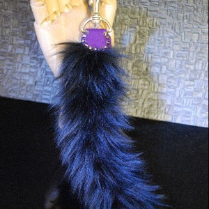 Faux Fur Tail Anhänger / Taschenbaumler