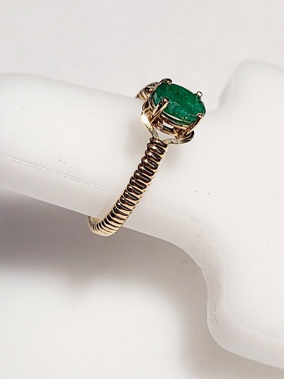 Vintage Emerald Ring - image 3