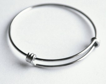 Baby Bangle Stainless steel TRIPLE LOOP expandable bangle bracelet. Lovely tarnish free,  no plating to wear off. charm bracelets (y40)