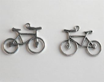 2 BICYCLE charms with hearts, bike charms -  QTY 2+. Antiqued silver plated, add-on charms, zipper pulls, cycling, travel, bike (1-15a)