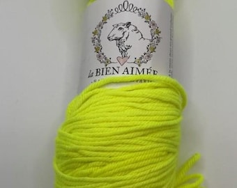 La Bien Aimee Merino DK yarn, color Buzz