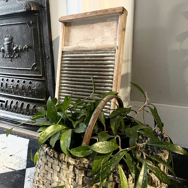 Antique Wash Board, laundry room, french Laundry.