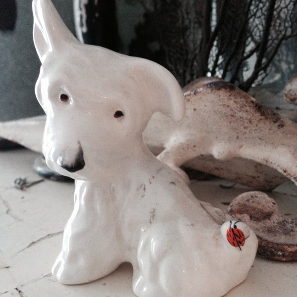 Terrier, West Higland White Terrier ... Westie  porcelain figurine Beswick