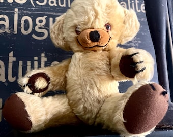 Merrythought Titanic Bear – Limited Edition No. 936/5000 – Gold