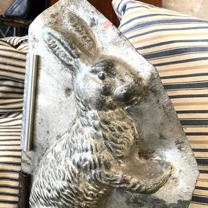 Antique chocolate mould, Bunny, candy mold 1920. Decor, country Kitchen, farmhouse.