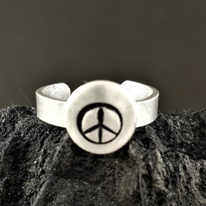 TOE PEACE RING, Statement Toe Rings, Adjustable Pinky Rings, Minimalist Toe Rings, Friendship, Sterling Silver Toe Rings, Midi Beach Rings