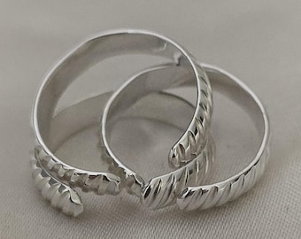 TOE RING, STERLING Silver, Line Design, Gift for her, Midi Ring, Pinky Ring, Valentines, Birthday, Sweetheart, Friendship, Anniversary,