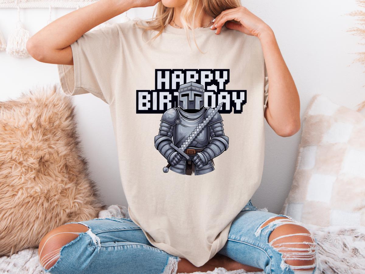 Mine-craft Gamer Birthday Tee (Vakiausa)