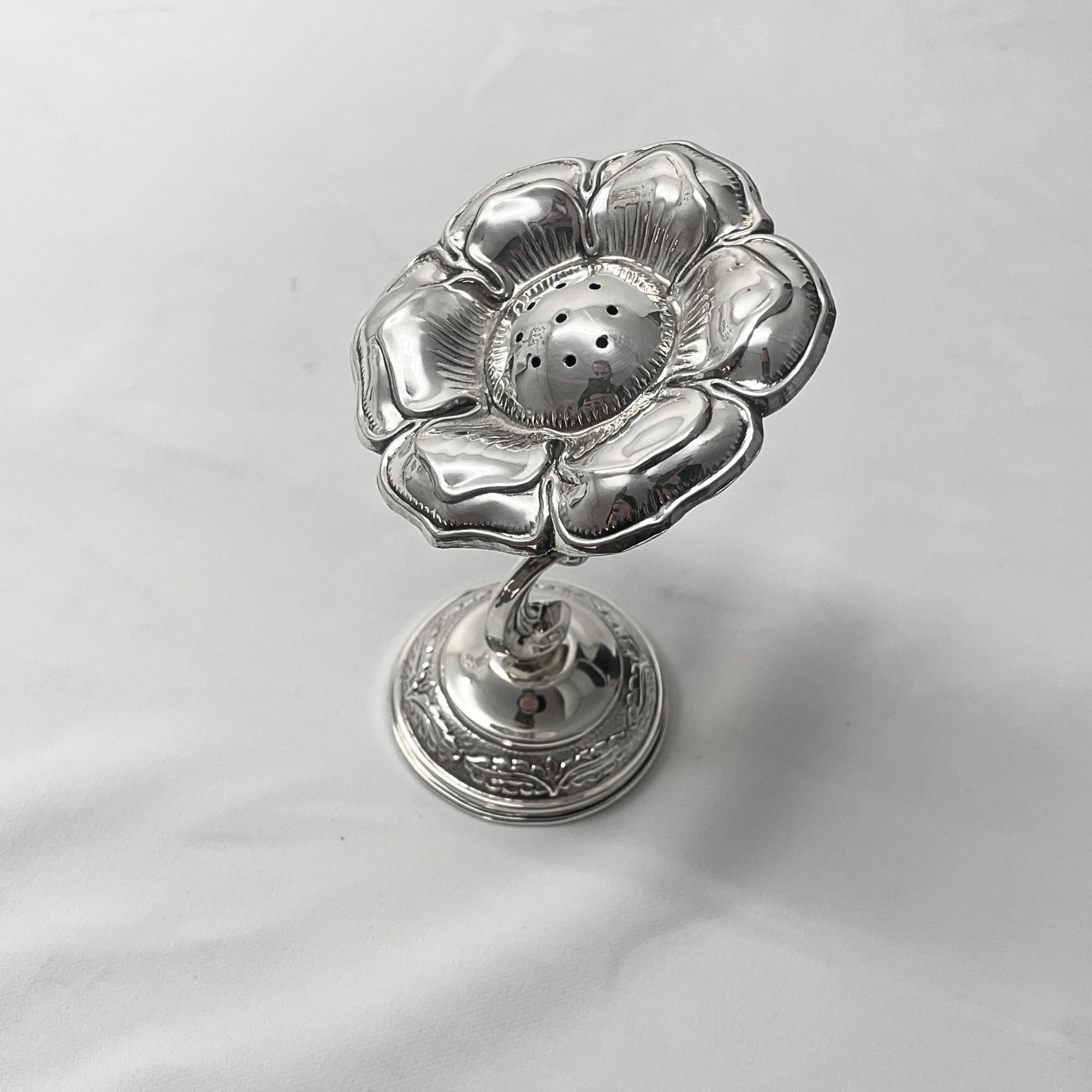 Silver Havdalah Spice Box • Besamim Holder • Jewish Judaica - Etsy Silver Havdalah Spice Box • Besamim Holder • Jewish Judaica - Etsy