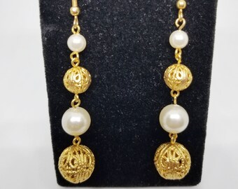 Vintage Goldtone Filigree and Pearl Bead Dangly Ear Wire Dangle Earrings  | Bridal Accessories | Wedding Statement Earrings | Drop Earring