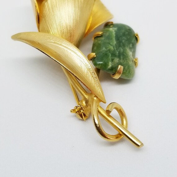 Vintage Goldtone Flower Pearl Green Stone Brooch … - image 8