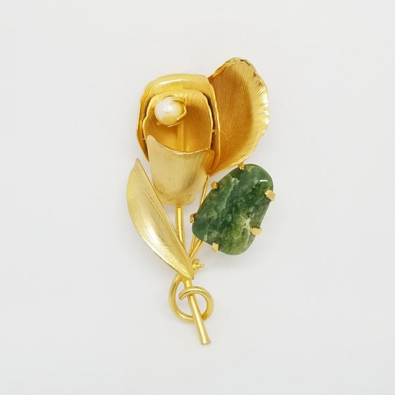 Vintage Goldtone Flower Pearl Green Stone Brooch … - image 1