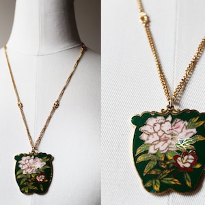Vintage Goldtone Monet Chain Necklace with Cloissone Enamel Multicolor Green Floral Pendant | Jewelry | Flowers | Layering | Necklaces