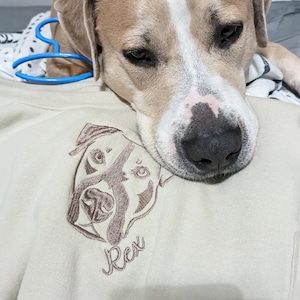 Embroidered Pet Face&Name Sweatshirts - Custom Embroidered Pet Sweatshirts - Pet Portrait Sweater -  Dog Portrait Shirt - Dog Lover Gift