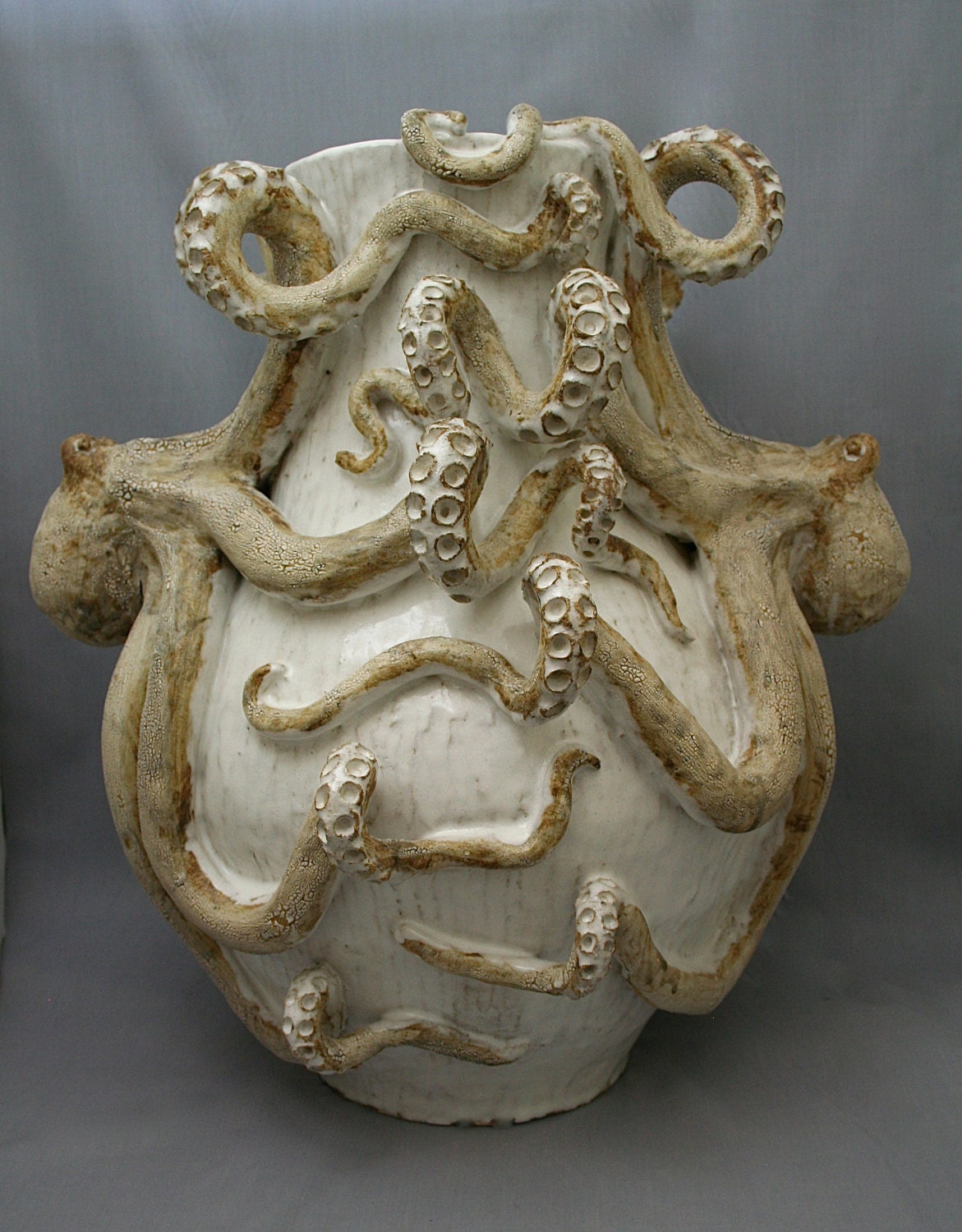 注目の Giant Ceramic Octopus Vase by Shayne Greco Beautiful Shabby 工芸品