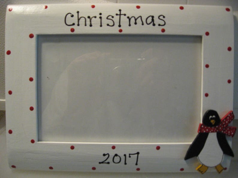 2018 Frame Family Holiday Handpainted Image 0