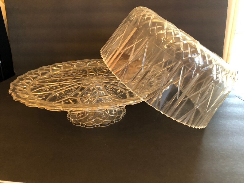 Vintage Plastic Cake Stand