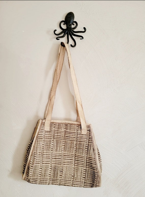 Vintage Jute Bag - Sustainable Style with Timeles… - image 7