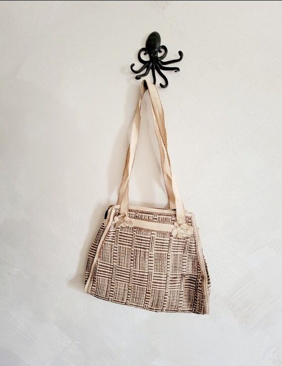 Vintage Jute Bag - Sustainable Style with Timeles… - image 1