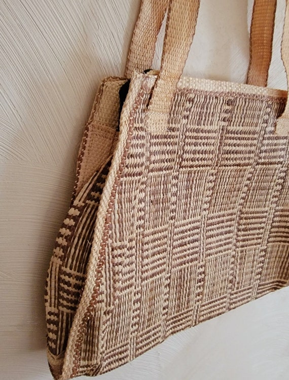 Vintage Jute Bag - Sustainable Style with Timeles… - image 8