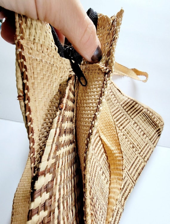 Vintage Jute Bag - Sustainable Style with Timeles… - image 4