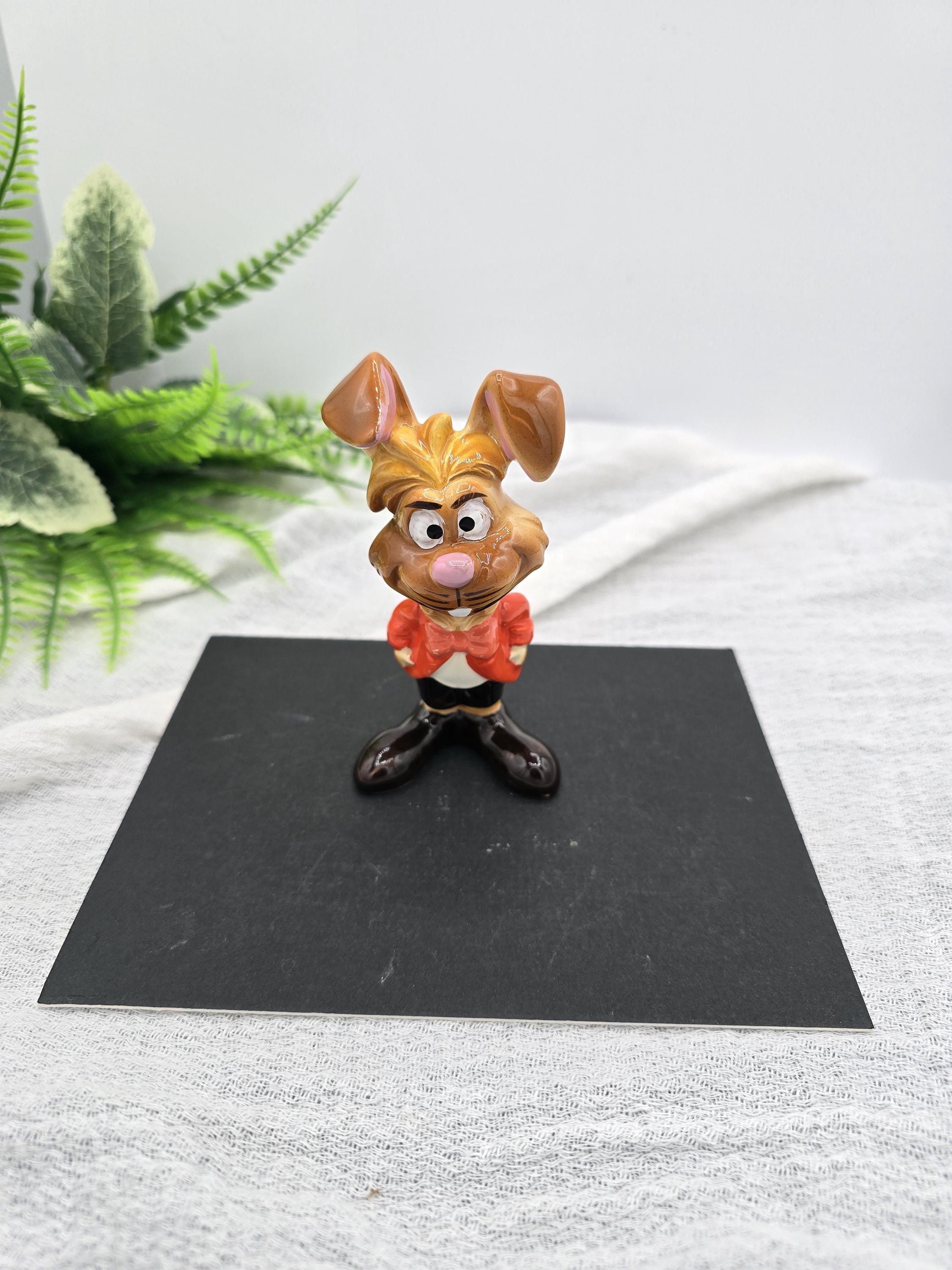 ディズニーランド 3月うさぎ 不思議の国のアリス 陶器の置物 日本製