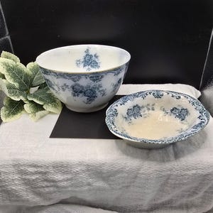 2 Vintage Antique Alfred Meakin Small Bowls