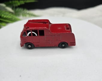 Matchbox Lesney No.9 Merryweather Marquis Series III Fire Engine