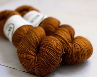 wool sock yarn 'winter wheat'