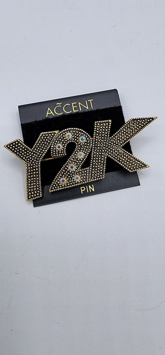 Y2K Millenium bejeweled lapel pin