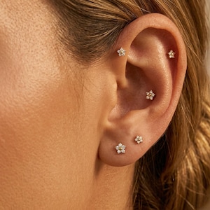 Pendiente de tragus con parte trasera plana, calibre 16G, tipo pequeño, para hélix, rosca interna, y piercing de concha. Conjunto para mujer.