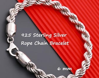 Pode incluir: Uma pulseira de corrente de corda em prata esterlina 925 de 6 mm com acabamento polido e fecho lagosta. Os componentes metálicos estão marcados com 925. O texto 925 Sterling Silver Rope Chain Bracelet e 6 mm é visível na imagem.