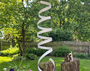 Modern Abstract Aluminum Metal Sculpture Garden Sculpture In/Outdoor by Andre'