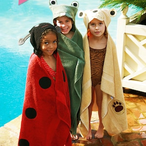 Animal Wrappers Hooded Towel E-pattern