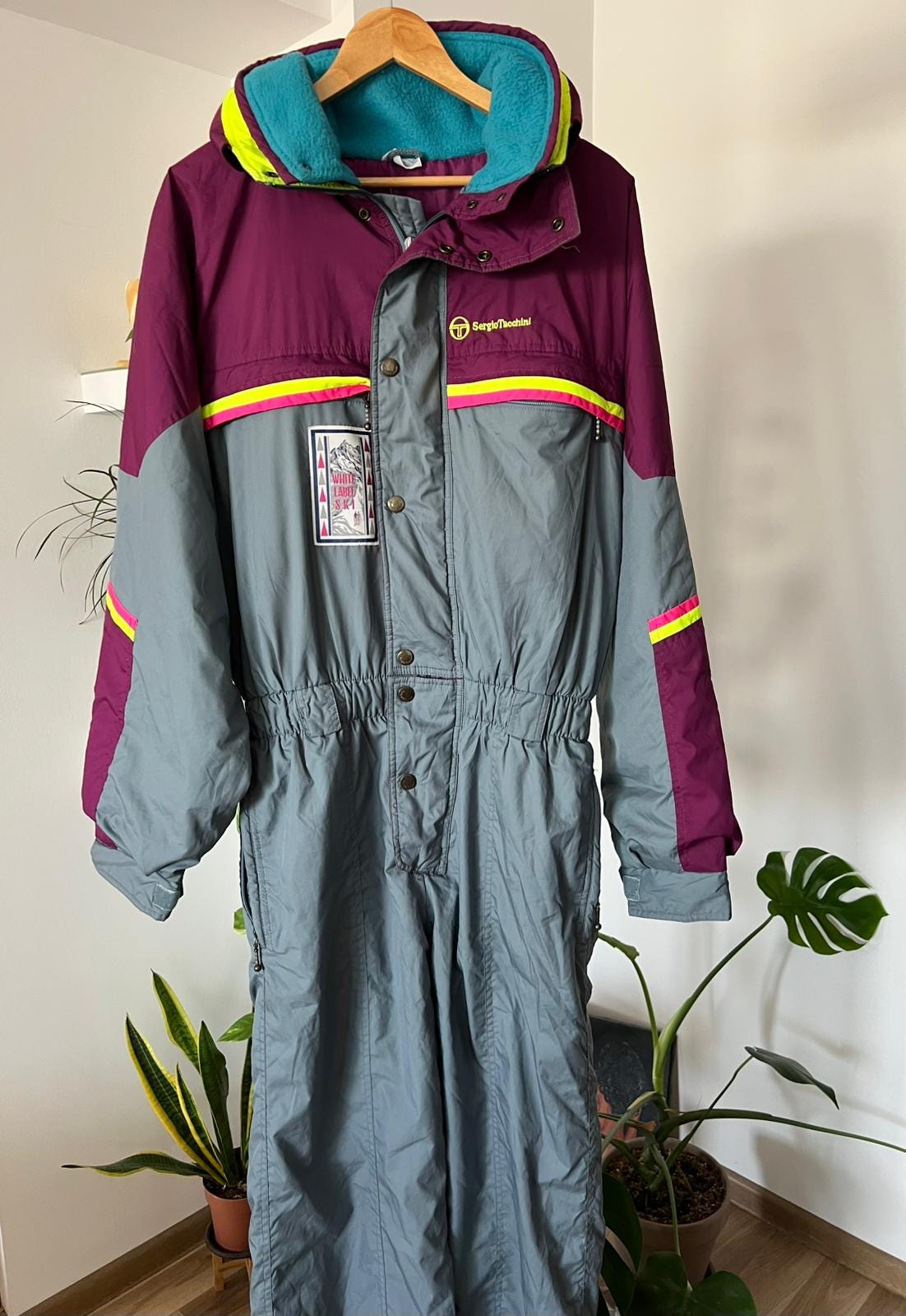Sergio Tacchini One-piece Ski Suit: Gray Red 80s Snowsuit (man S