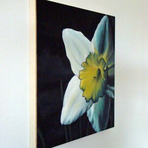 Finally Spring Original Oil 12x12 Daffodil in light image 3