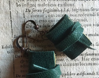 Mini book earrings, green