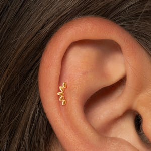 Flat Back Climber Earring • Threadless Push Pin Cartilage Stud • 20G 18G 16G Helix Tragus Ear Crawler Titanium Labret