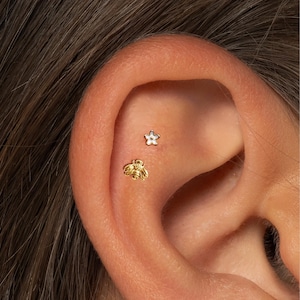 A+Grade •Titanium • Bee Push Pin Labret •  Threadless Flat Back Earring • Tragus Stud • Flat Back Stud • Helix Stud • Cartilage Stud