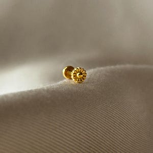 20G/18G/16G Flower Push Pin Labret • Threadless Flat Back Earring • Tragus Stud • Flat Back Stud • Helix Stud • Cartilage Stud image 3