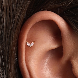 A+Grade •Titanium • Cz Leaf Push Pin Labret •  Threadless Flat Back Earring • Tragus Stud • Flat Back Stud • Helix Stud • Cartilage Stud