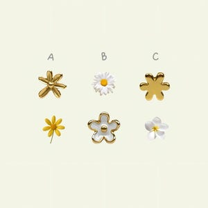 Frühlingsevent – Flache Rückseite Blumen Ohrstecker • Fadenloser Schmuck aus Titan Gold & Silber • Zierliche florale Knorpel Ohrstecker