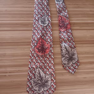 Vintage Swing-Ära 1940er oder 1950er Herbstlaub Neuheit Rayon-Satin-Krawatte